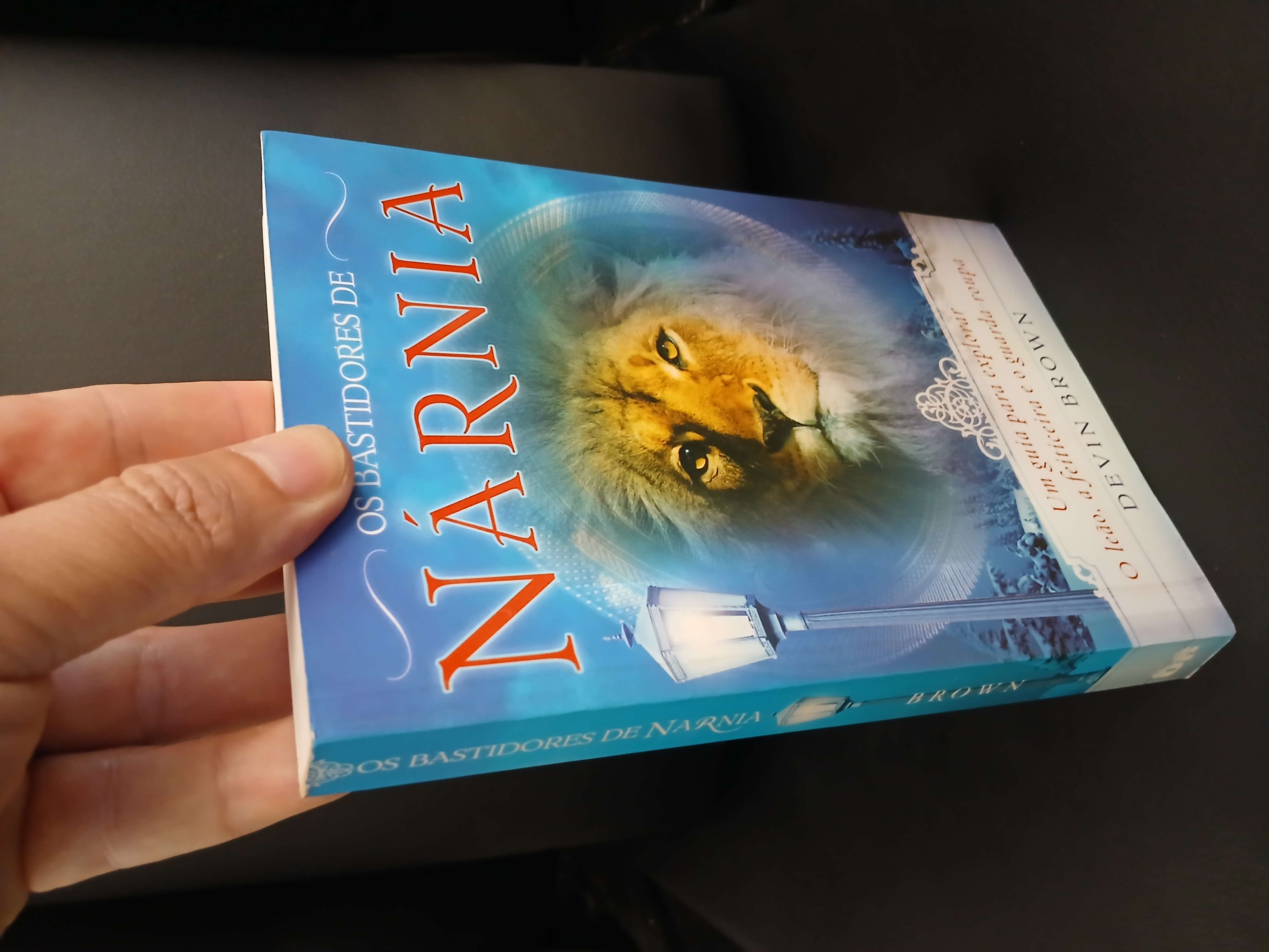 Capa de Os Bastidores de Nárnia: Um guia para explorar O Leão, a Feiticeira e o Guarda-Roupa, Devin Brown, 2006 - Hagnos