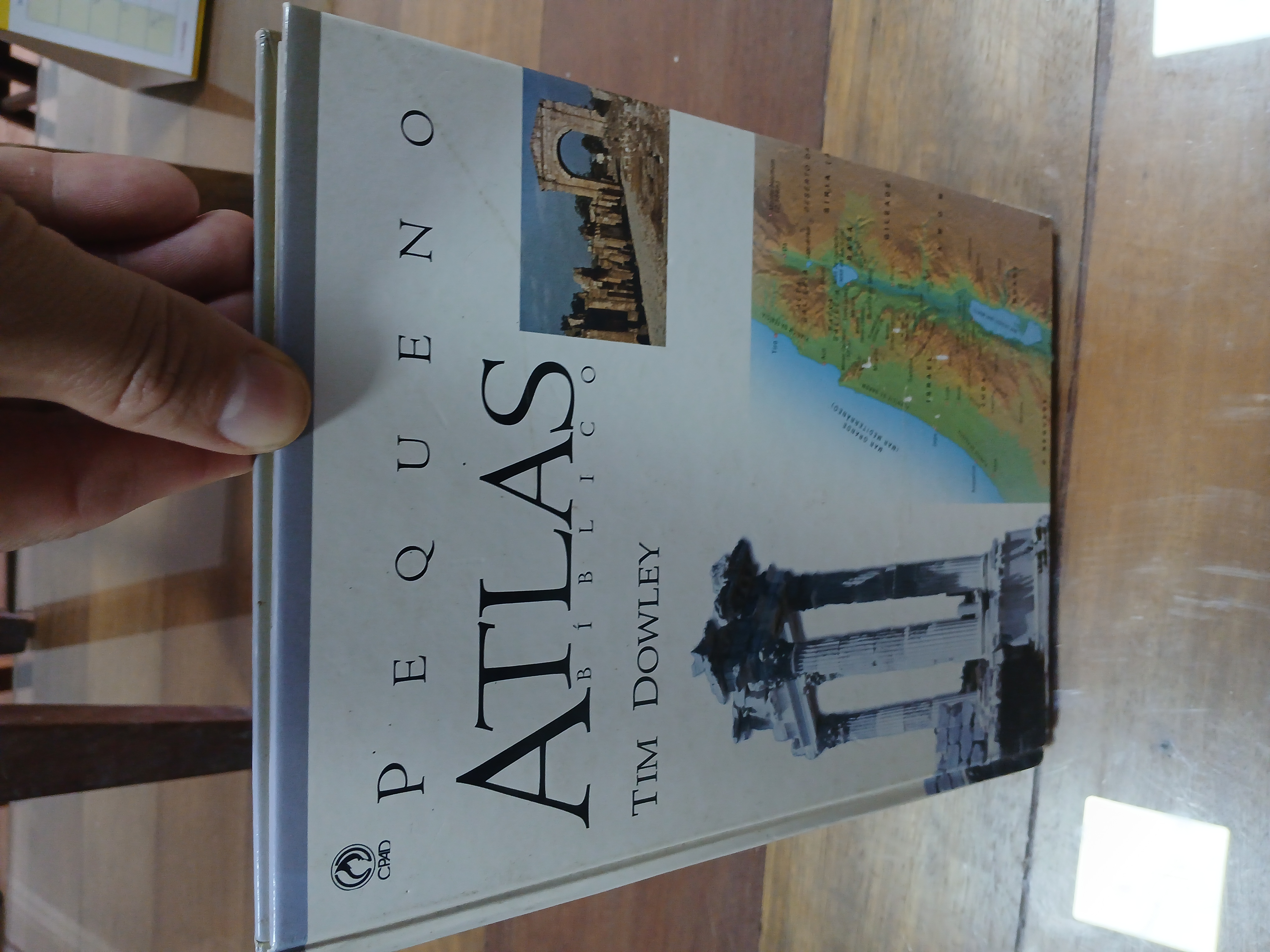Capa de Pequeno Atlas Bíblico - Tim Dowley - CPAD - capa dura