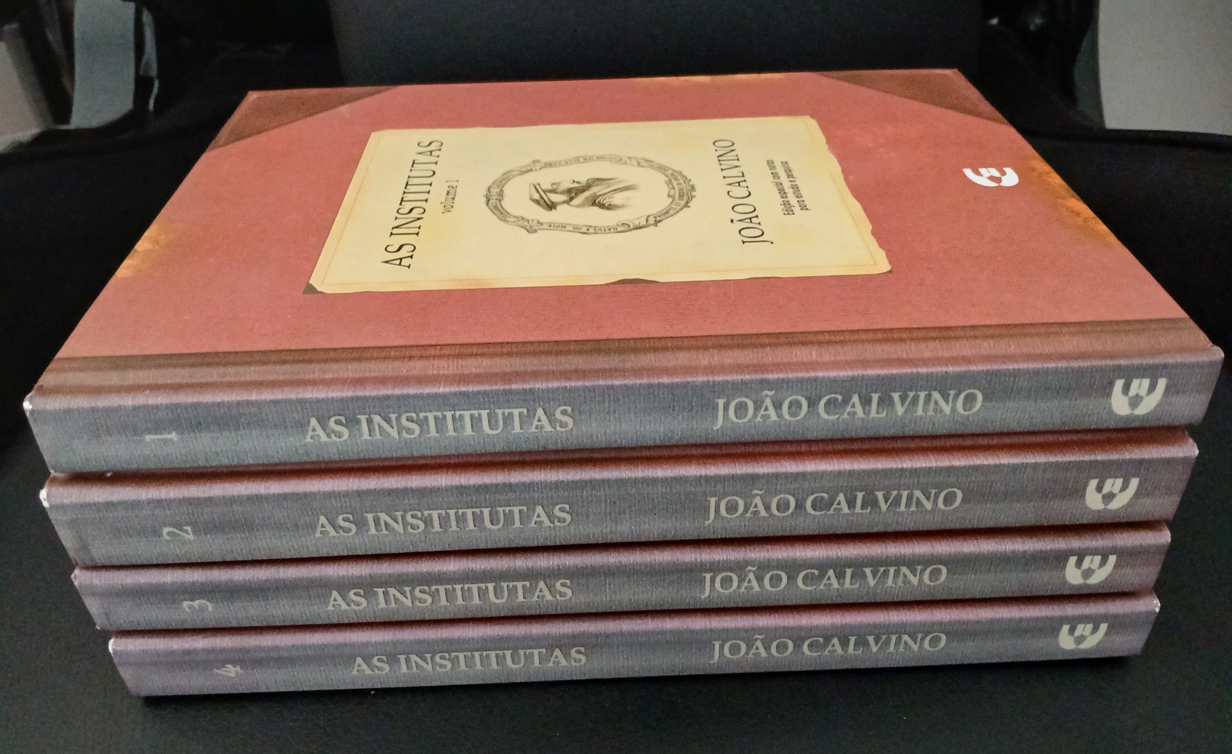 Capa de As Institutas de João Calvino Edição Especial 4 Volumes, Cultura Cristã - em ótimo estado